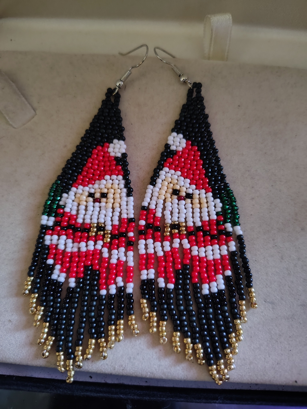 🧑🎄🎄New Handmade Beaded Santa Claus Fringe Earrings Holiday Christmas